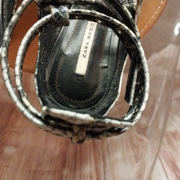 Zara Basic Collection Shoes - Picture 3 of 11